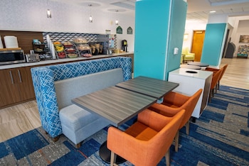 wingate by wyndham lafayette airport