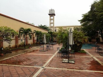 oakwood park hotel lekki