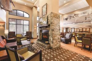 hampton inn and suites lake george