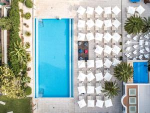 tui blue rocador adults only