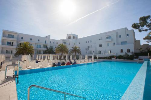 tui blue rocador adults only