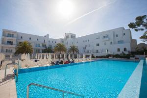 tui blue rocador adults only