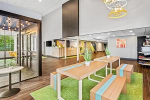 spark by hilton duluth