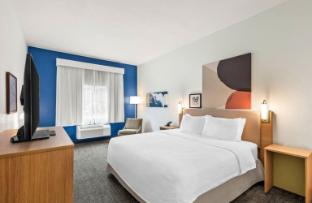 spark by hilton duluth