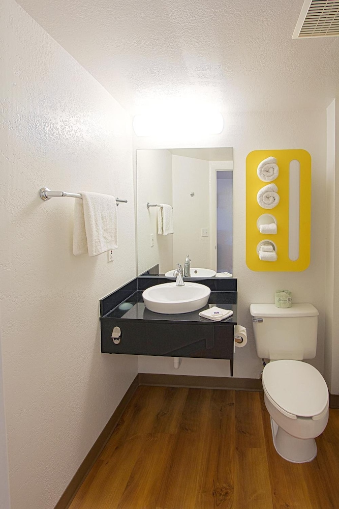 motel 6 east brunswick nj