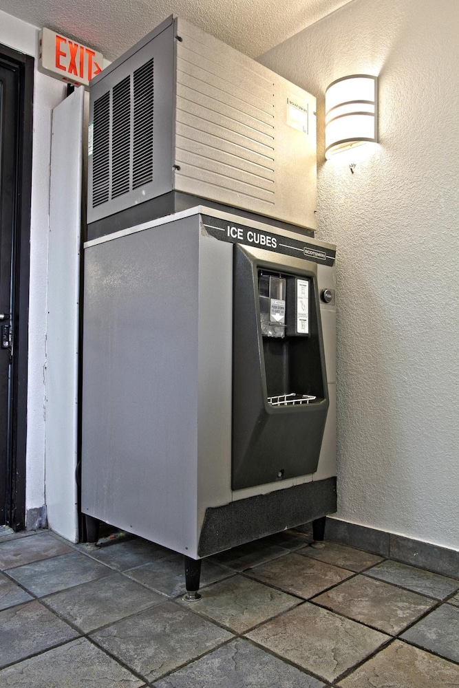 motel 6 east brunswick nj