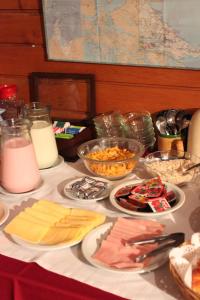 Linda Vista Apart Hotel,El Chalten>>El Calafate,3 star
