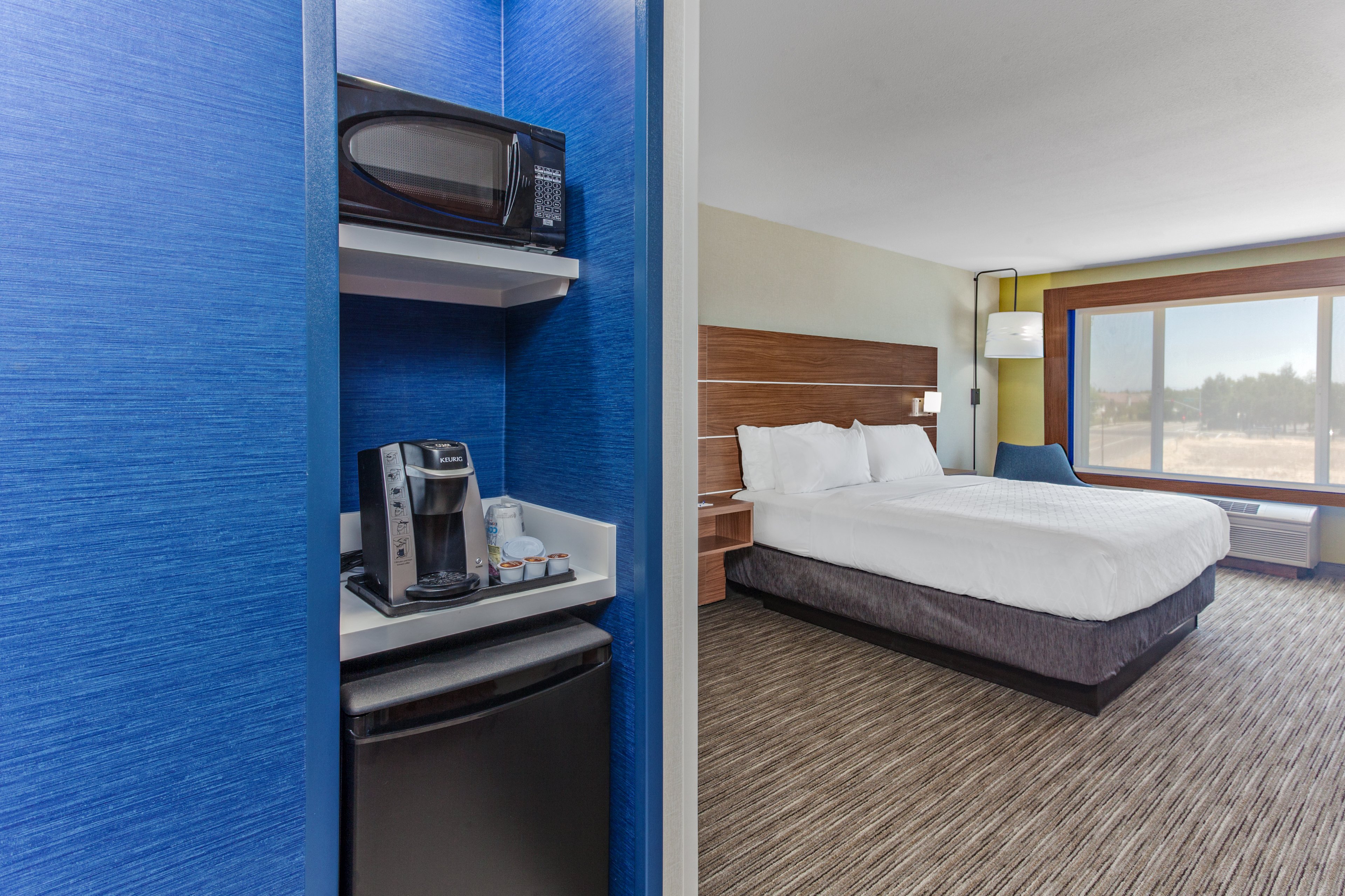 holiday inn express and suites elk grove west i 5