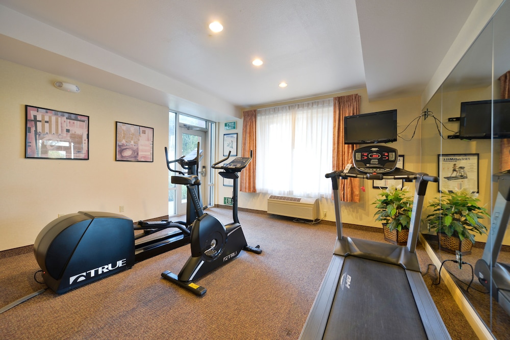 holiday inn express and suites elk grove west i 5