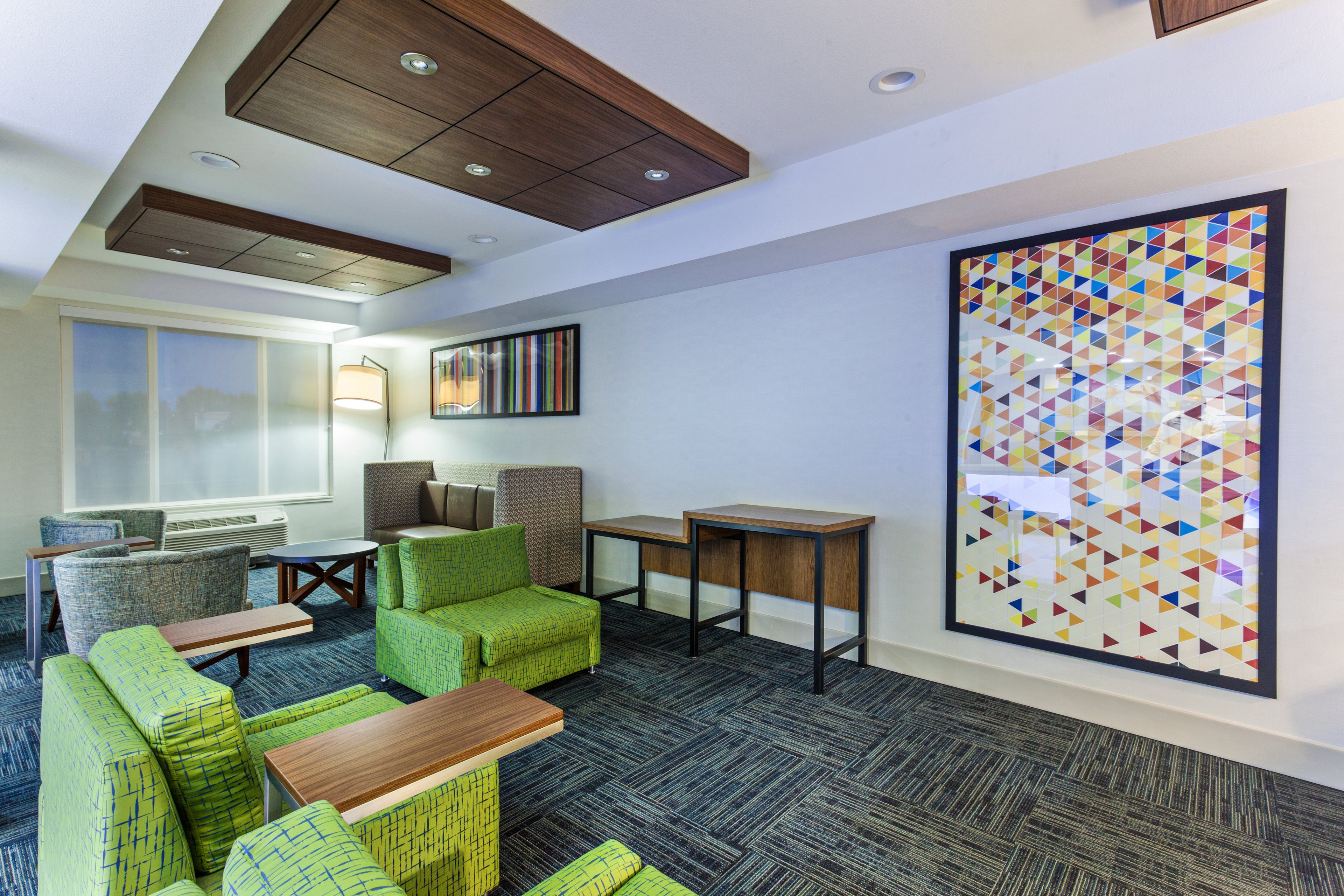 holiday inn express and suites elk grove west i 5
