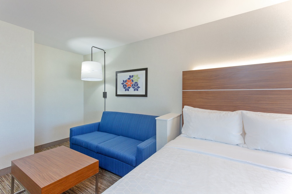 holiday inn express and suites elk grove west i 5
