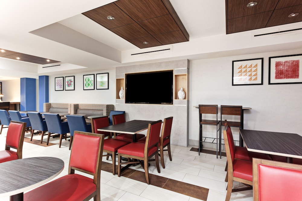 holiday inn express and suites elk grove west i 5