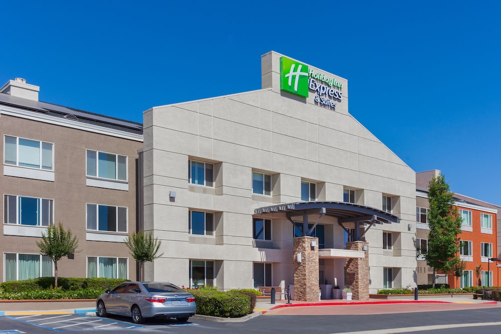 holiday inn express and suites elk grove west i 5