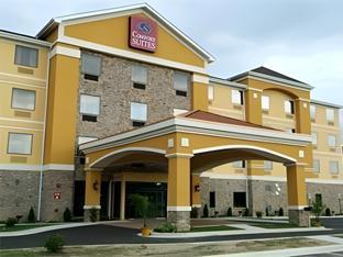 holiday inn express and suites elkton university area