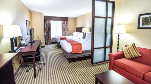 holiday inn express and suites elkton university area