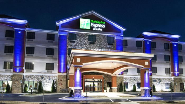 holiday inn express and suites elkton university area