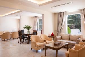 avalon palace hotel adults only