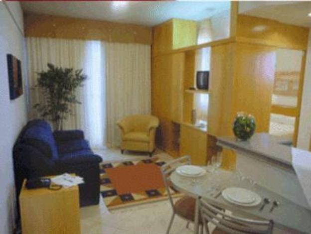 hotel differential flat