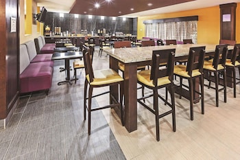 La Quinta Inn & Suites By Wyndham Jourdanton - Pleasanton,Jourdanton>>Atascosa,3 star
