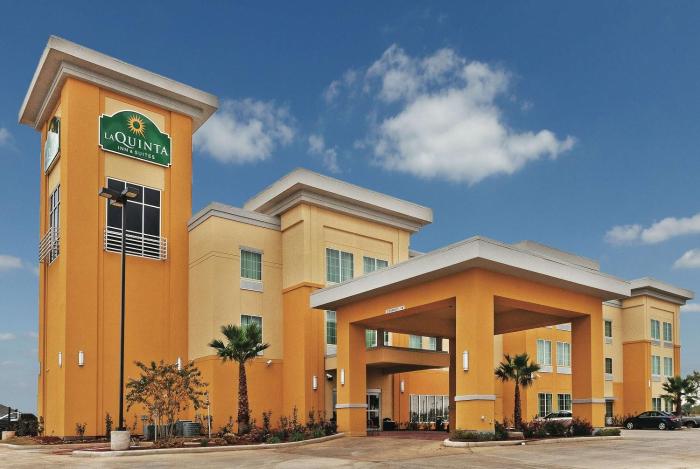 la quinta inn and suites by wyndham jourdanton pleasanton
