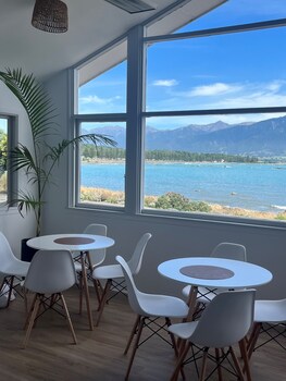 kaikoura seaside lodge