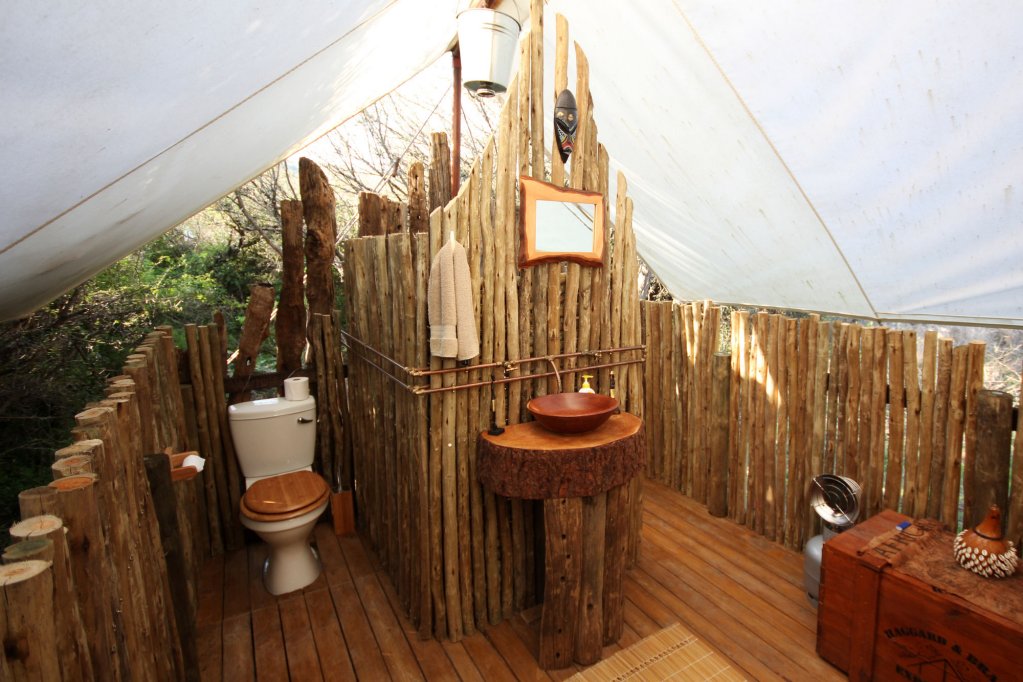 quatermains 1920s safari camp amakhala game reserve