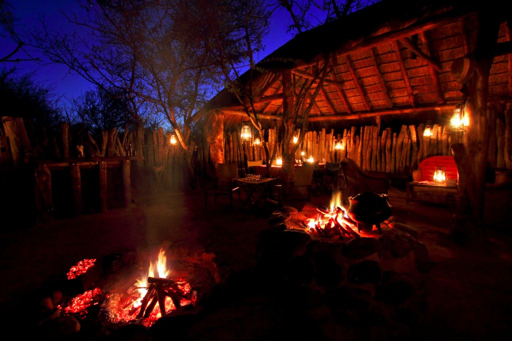quatermains 1920s safari camp amakhala game reserve