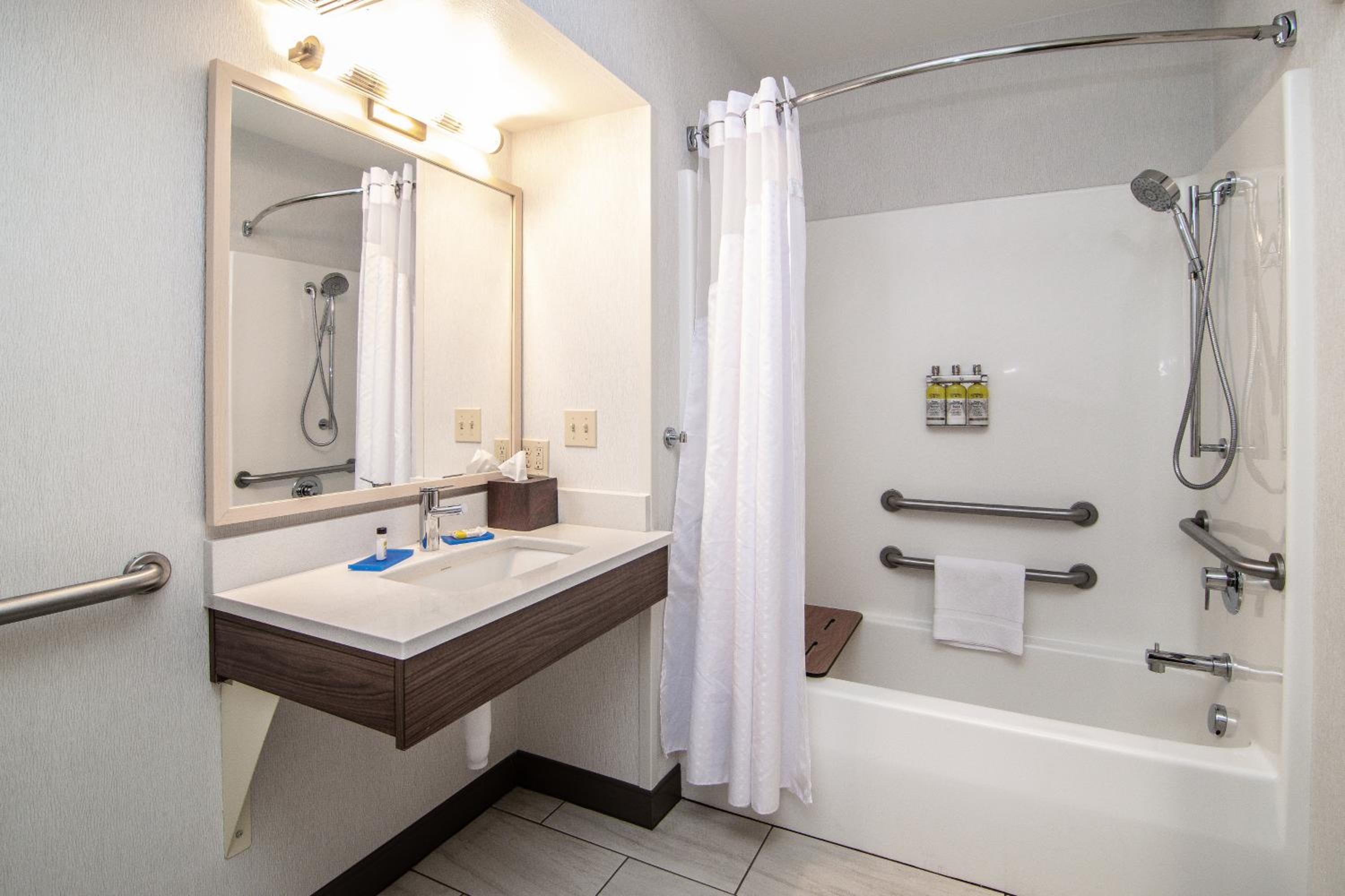 holiday inn express kalispell by ihg