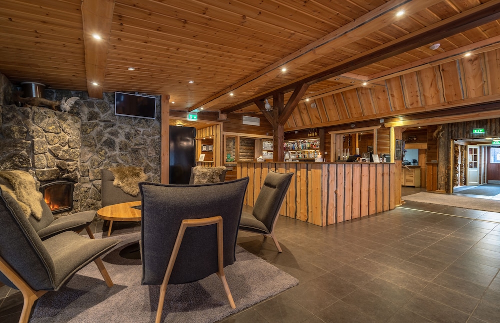 wilderness hotel nellim and igloos