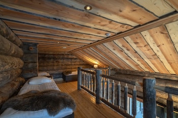 wilderness hotel nellim and igloos