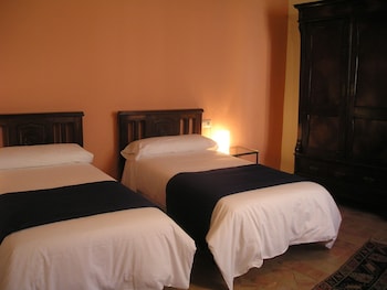 Cal Maginet Hotel,La Riba>>Falset,3 star