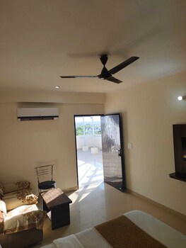 the experia boutique hotel