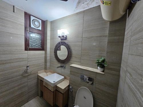 deer park luxury homestay safdarjang enclave