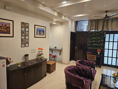 deer park luxury homestay safdarjang enclave
