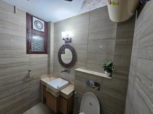 deer park luxury homestay safdarjang enclave