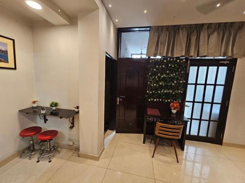 Deer Park Luxury Homestay (Safdarjang Enclave),,4 star