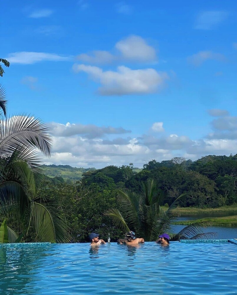 gatun lake lodge
