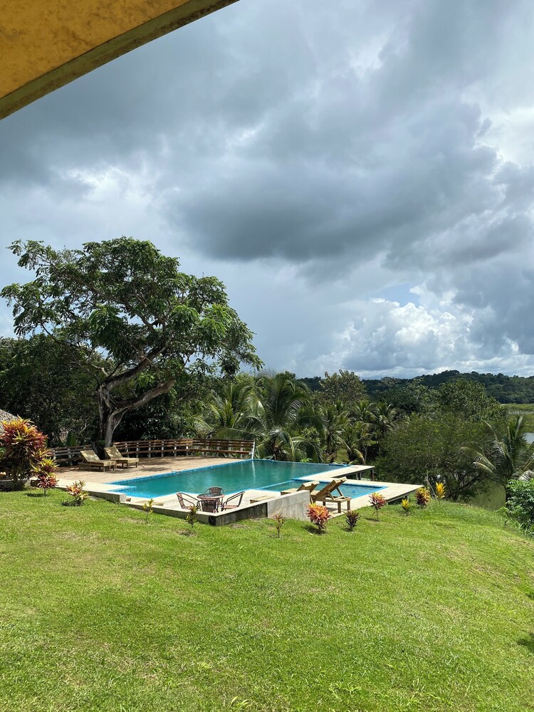gatun lake lodge