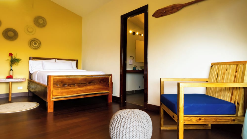 gatun lake lodge