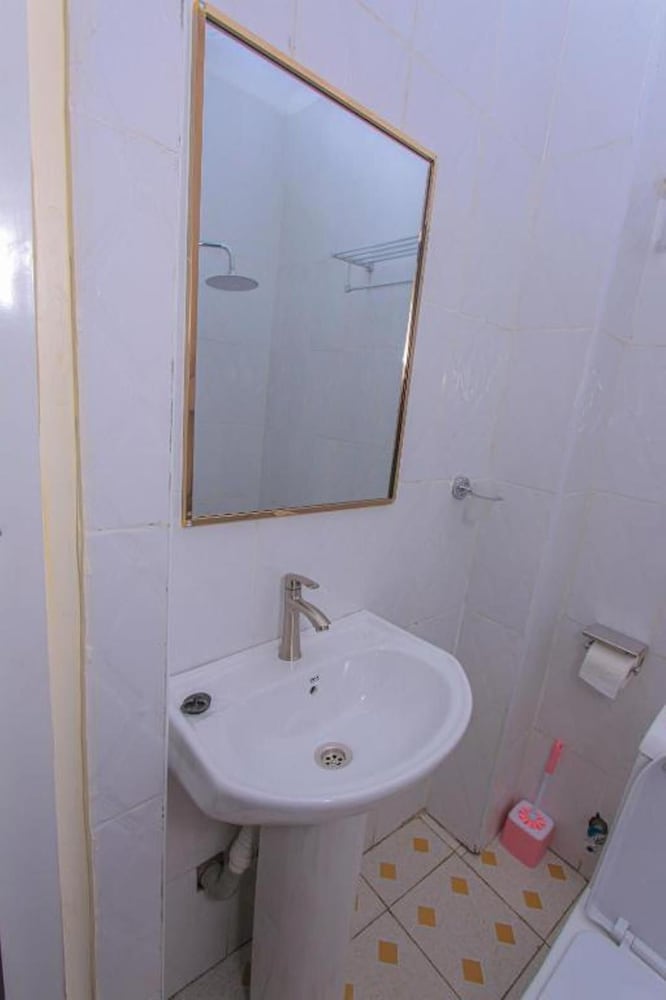 mbale emperors motel