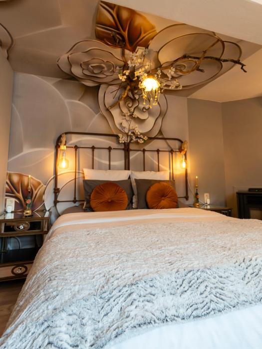 la vie en rose hotel