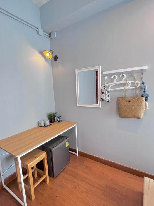 chiang mai walking street home