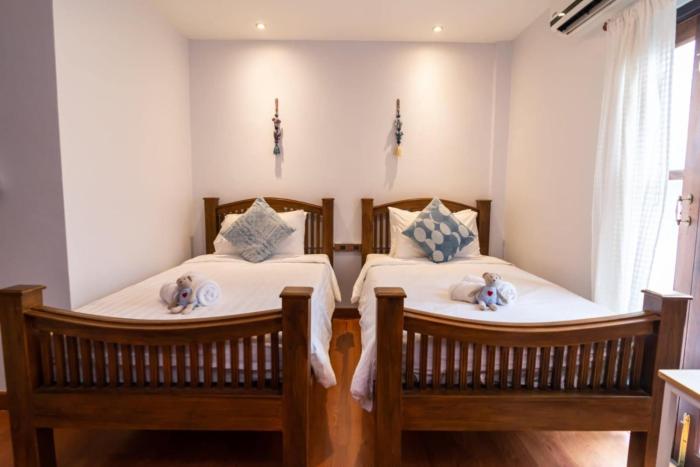 chiang mai walking street home