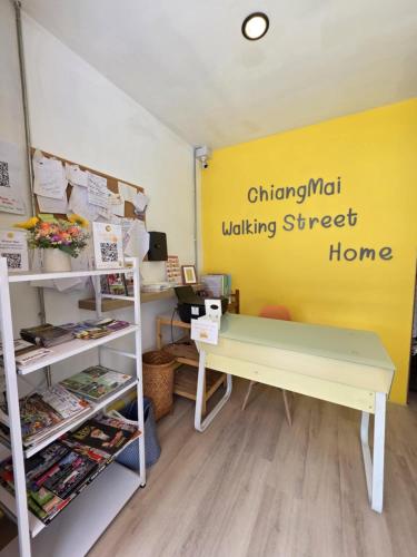 chiang mai walking street home