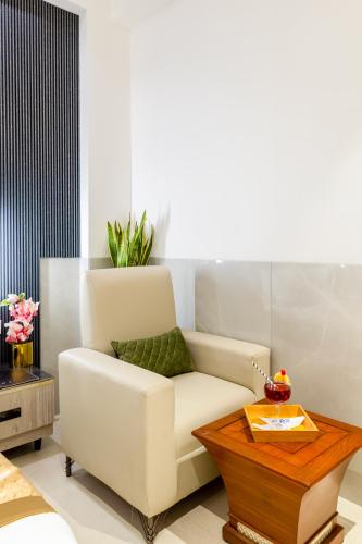 hotel transit international aerocity delhi airport