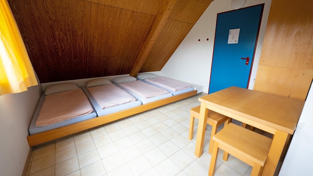 delemont youth hostel
