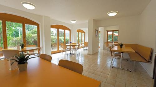 delemont youth hostel