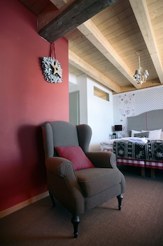 hamilton lodge and spa