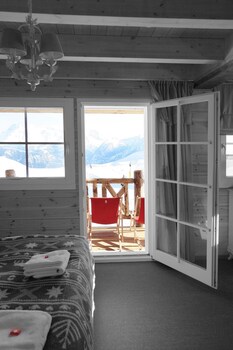 hamilton lodge and spa