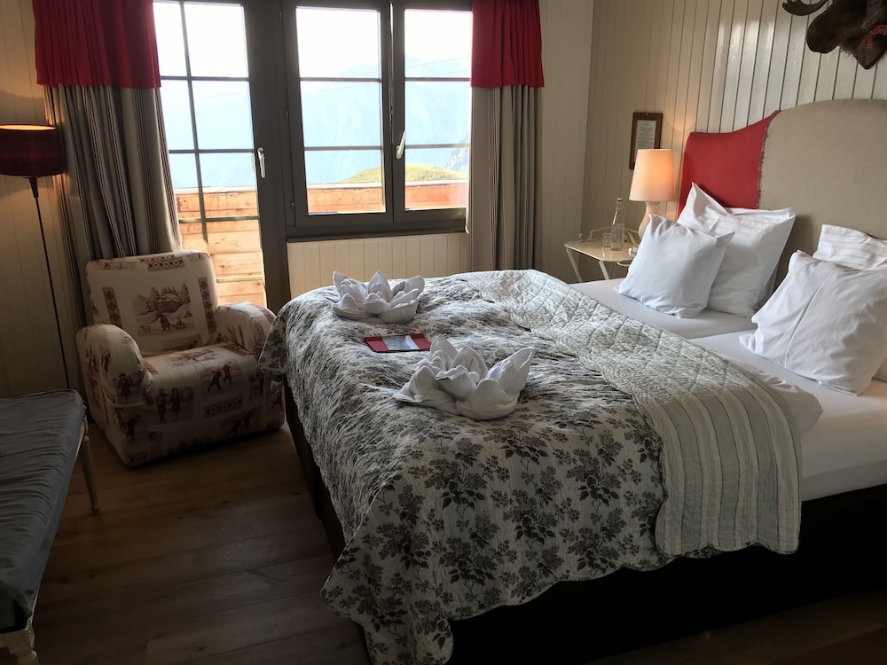 hamilton lodge and spa